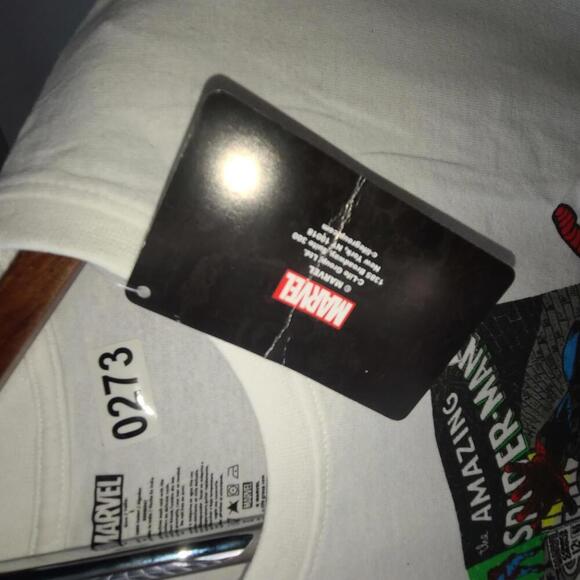 Marvel Spider-Man Graphic Tee - Classic Comic Style Size Large - Picture 6 of 6